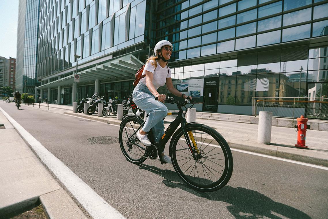 La soluzione che offre ai dipendenti una flotta di E-bike firmate Pirelli